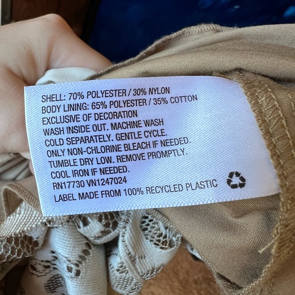 Anna Sui for Target Women's Ivory Lace Long Sleeve Fully Lined Mini Dress S. - Picture 3 of 15